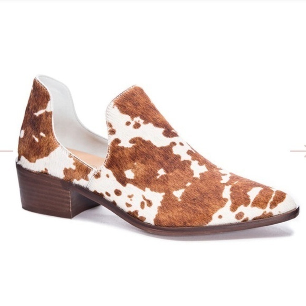 Chinese Laundry Fortune Bootie Cow Print Sz 6